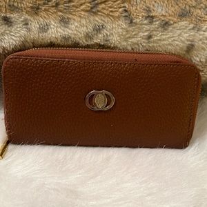 Brown wallet. No Brand tag.